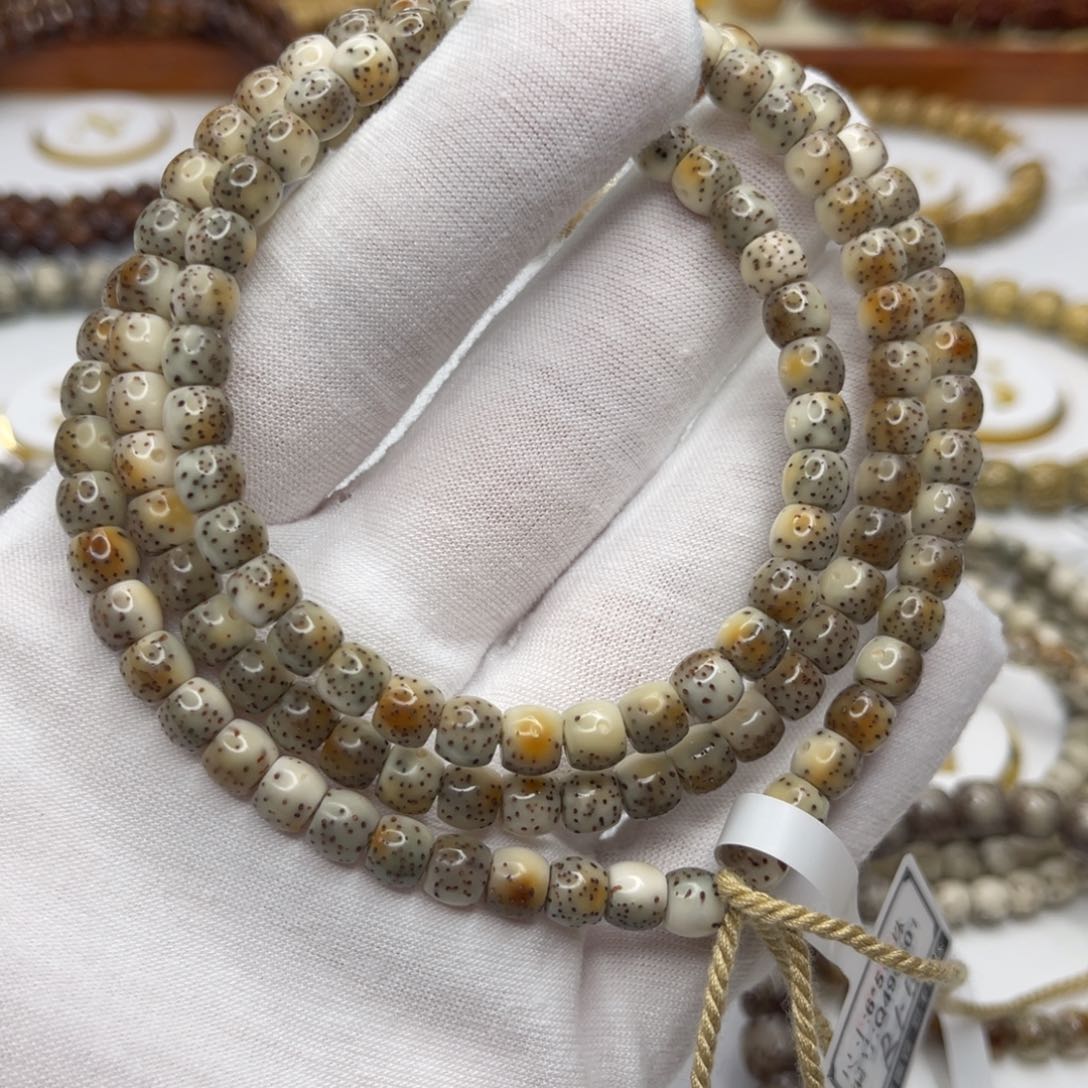 星月菩提手串6/5精致秀气 半壁三分之二大留白火烧云沁色