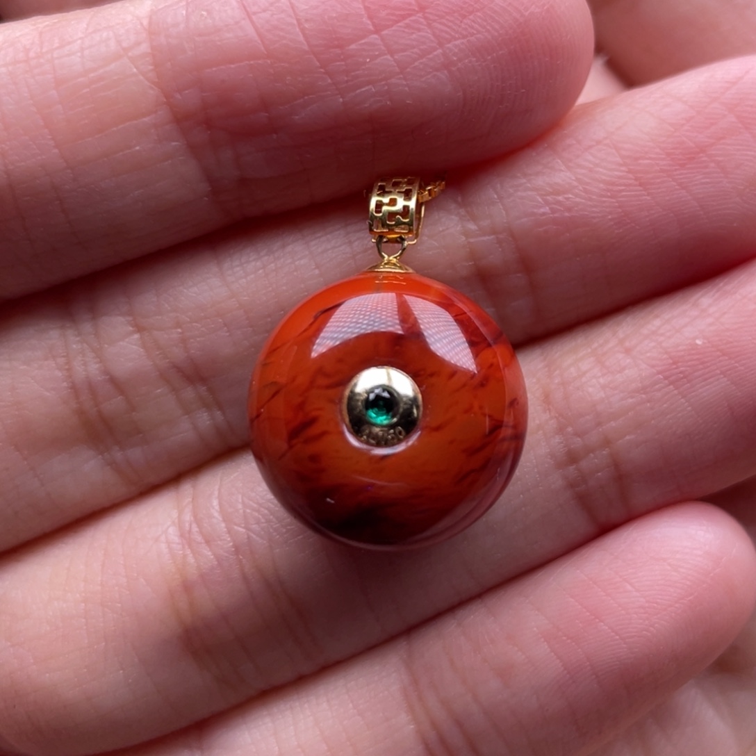 南红玛瑙18K金镶嵌珠宝奇石平安扣吊坠