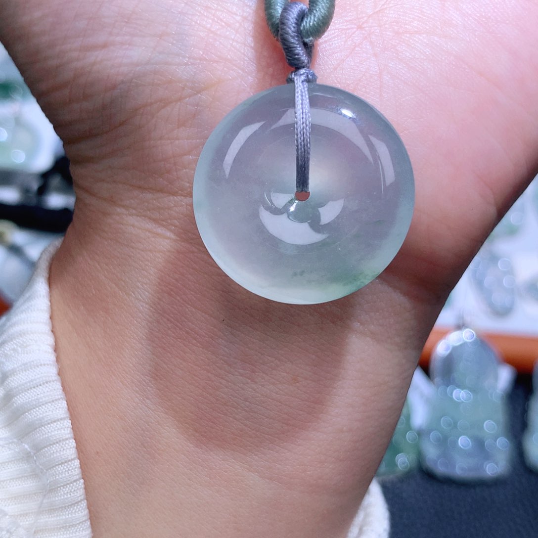 翡翠未镶嵌颈饰扣子