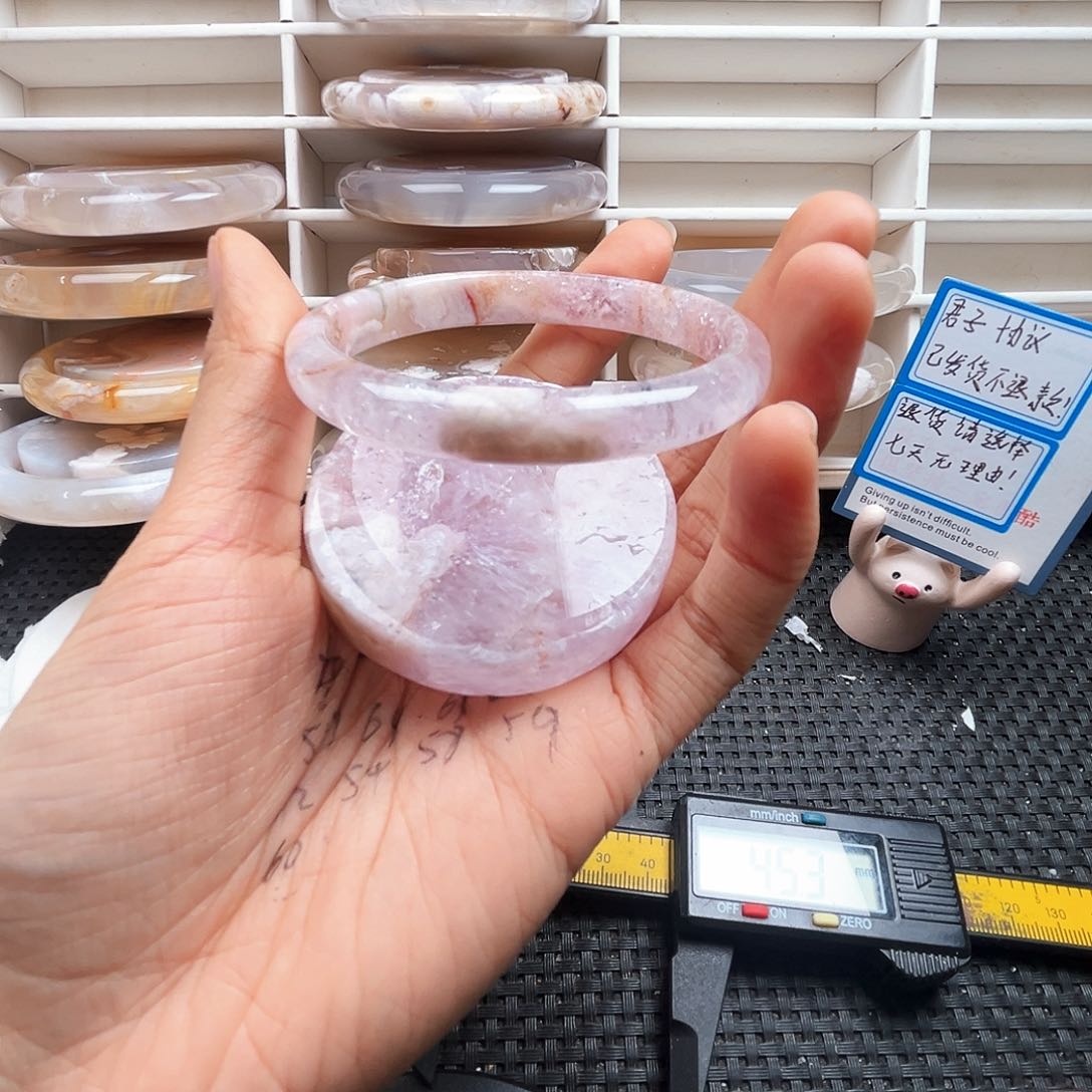 玛瑙/玉髓颈饰未镶嵌小*?