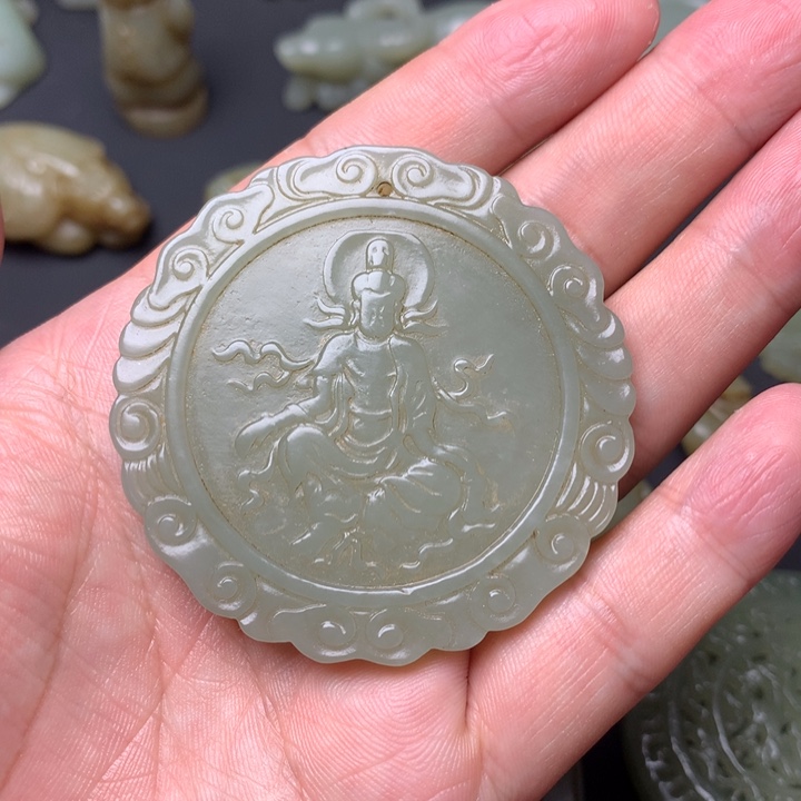 和田玉颈饰未镶嵌