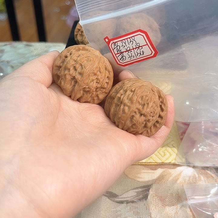 文玩核桃把件磨盘