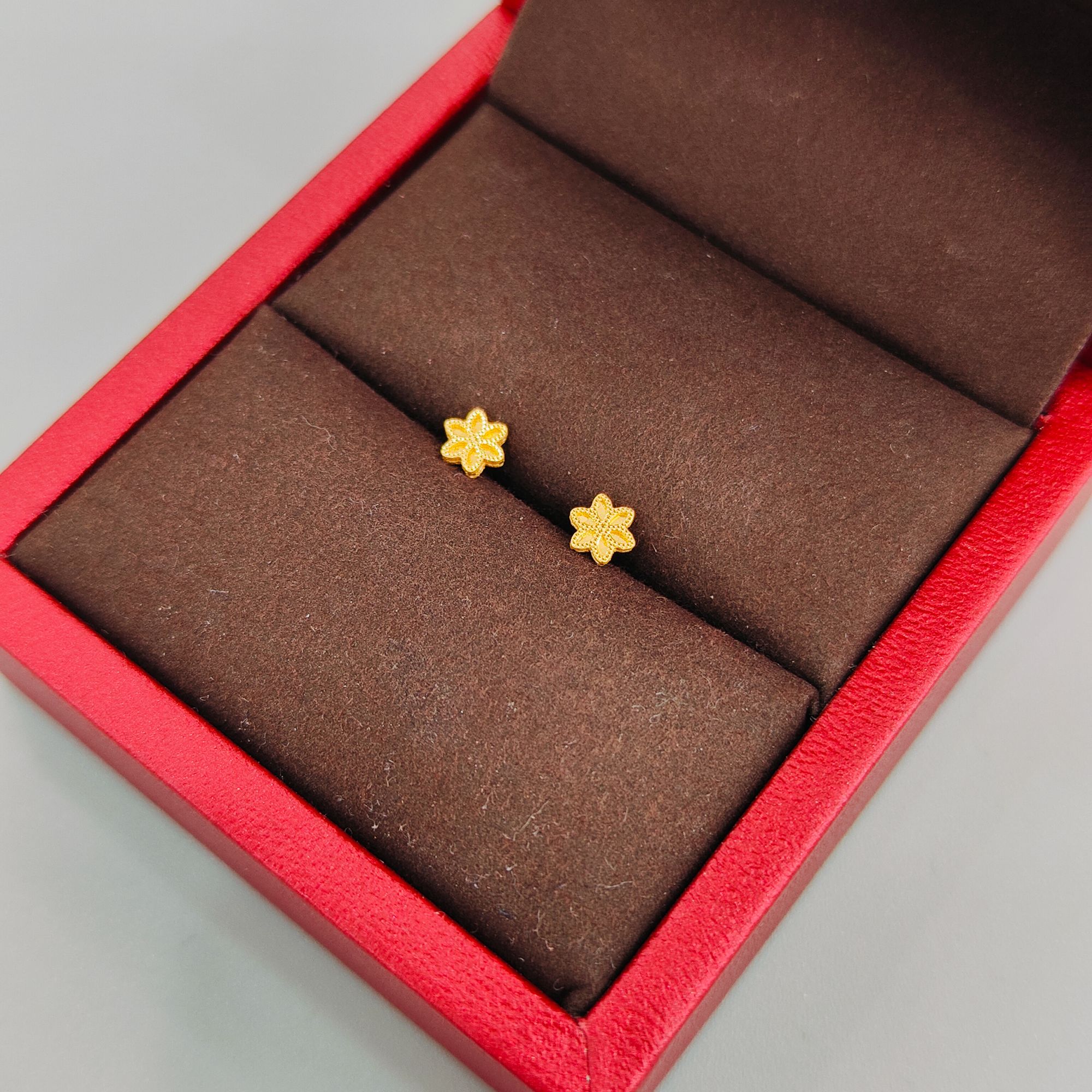 珺铺黄金 5G足金999【一店】镂空碎碎冰雪花直针耳钉