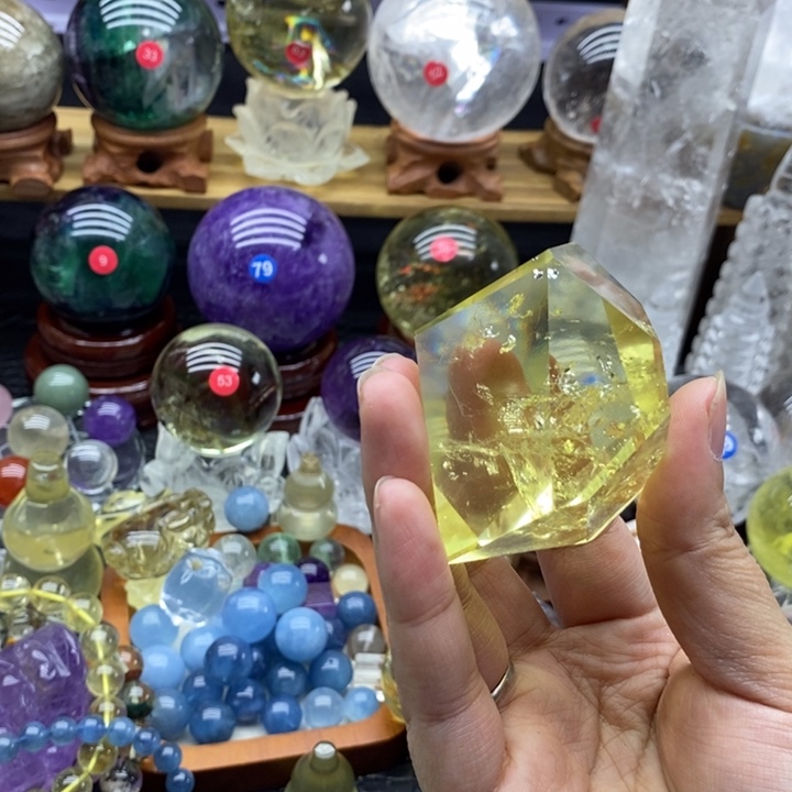 石材天然黄水晶随行