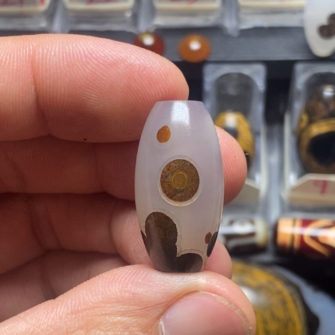 未镶嵌玛瑙/玉髓珠宝奇石