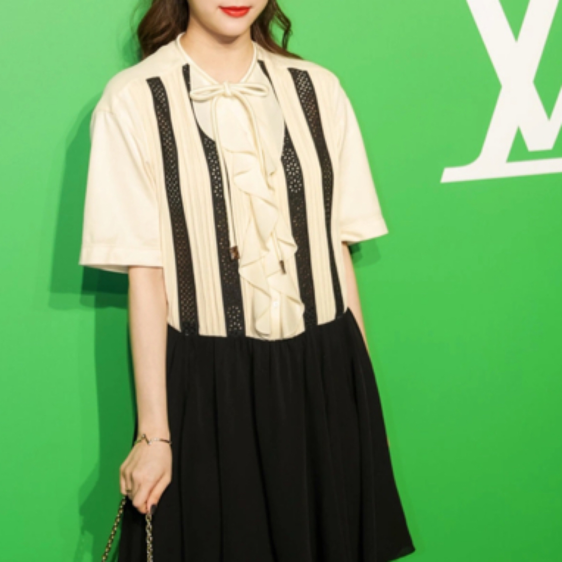 99新 LouisVuitton/路易威登 撞色刺绣镂空荷叶连衣裙/36码/30379