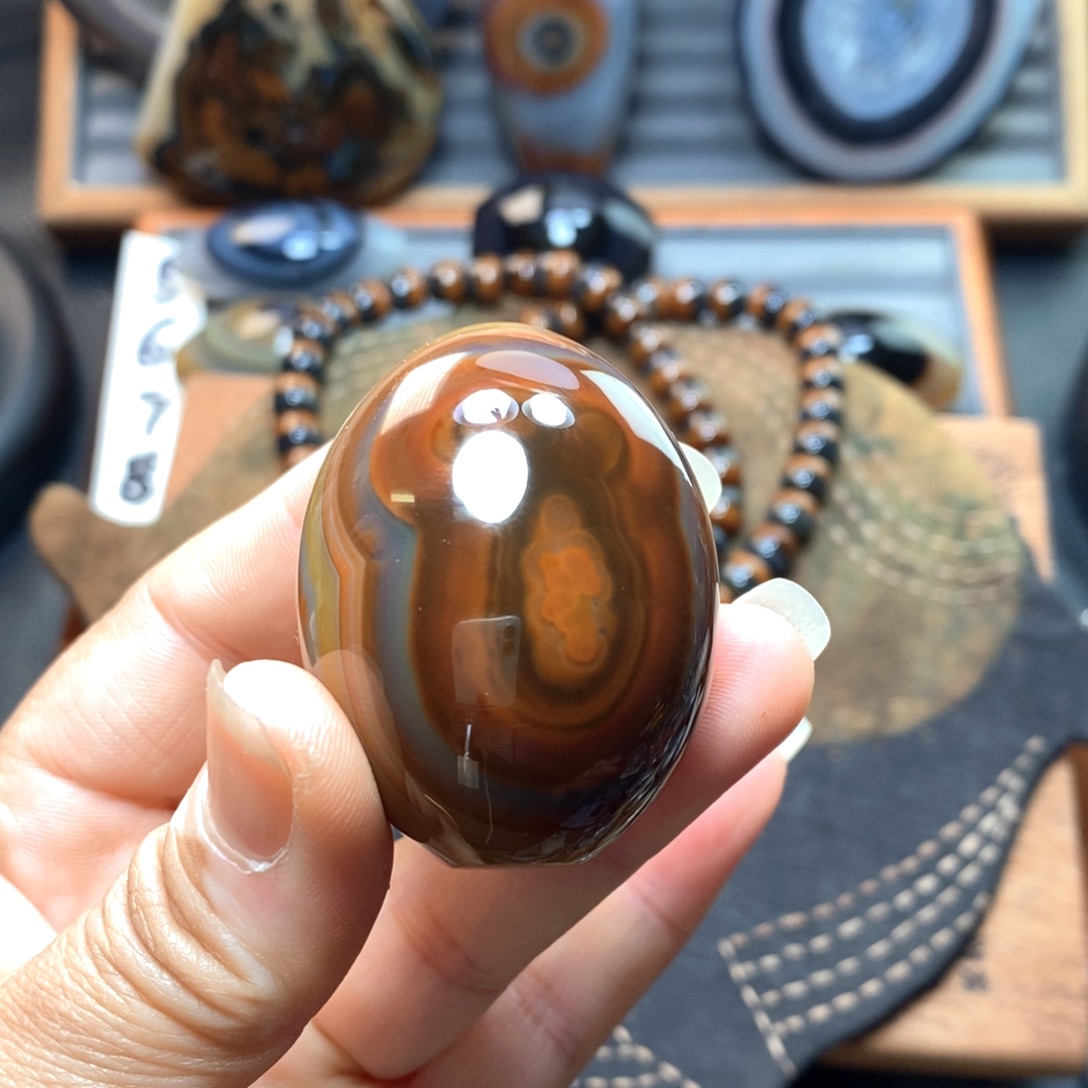 阿***佛玛瑙/玉髓未镶嵌珠宝奇石