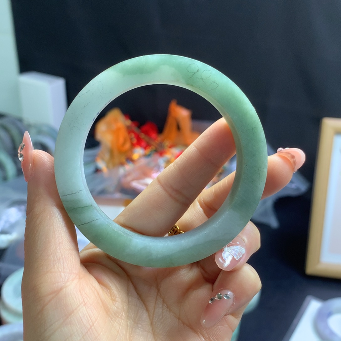 【闪购商品】定制翡翠手镯未镶嵌