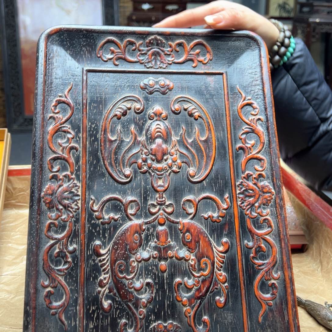 大叶紫檀（黑酸枝木类）