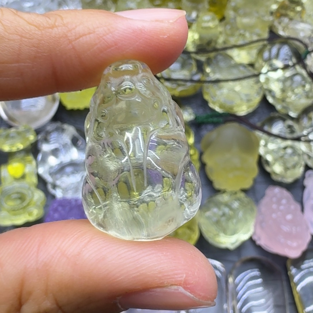 未镶嵌水晶珠宝半成品