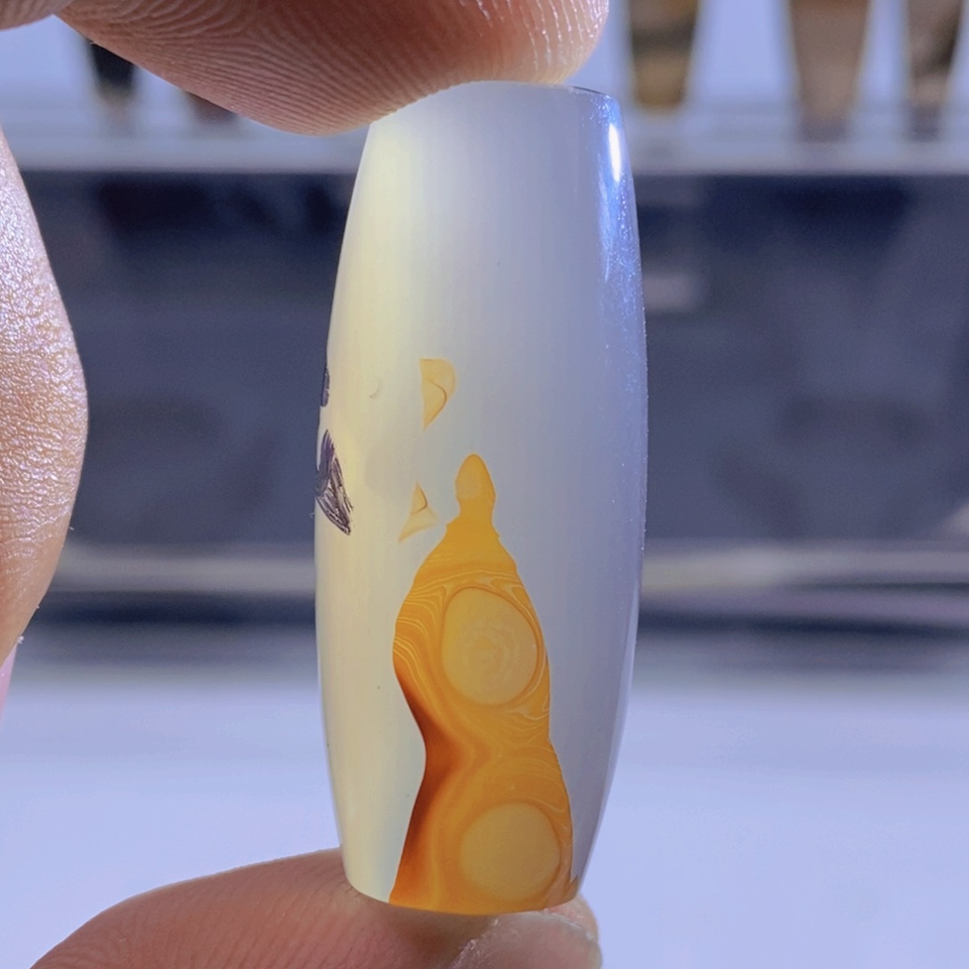 玛瑙/玉髓颈饰未镶嵌丫**?