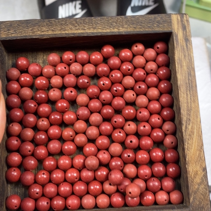 泥塑纳豆红曲丸0.8瑕疵珠香包约45克