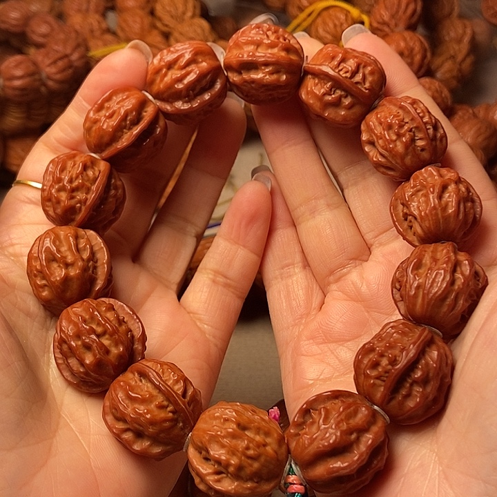 鑫***家手串文玩核桃八棱