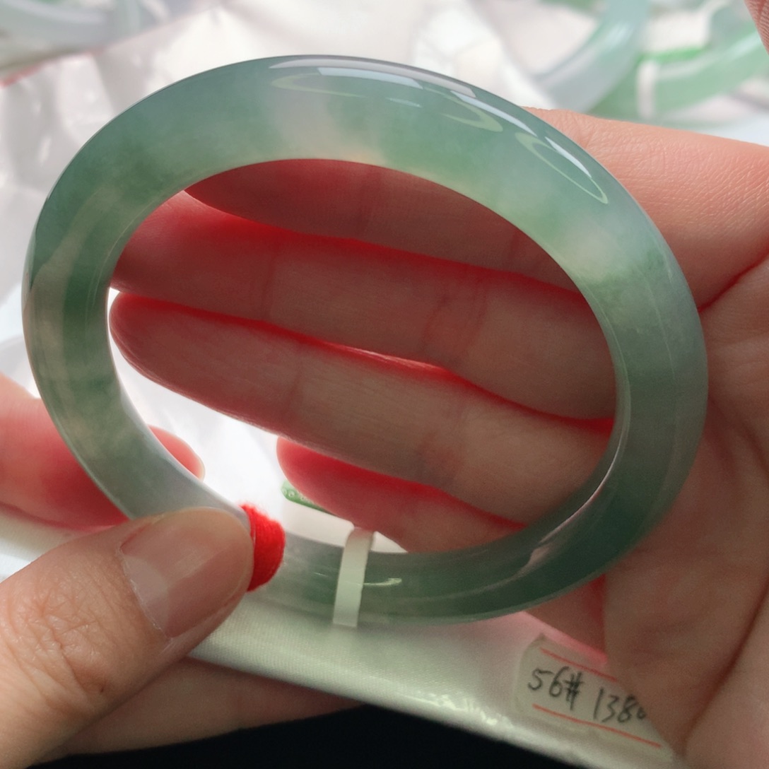翡翠手镯未镶嵌凉**暖5657圈