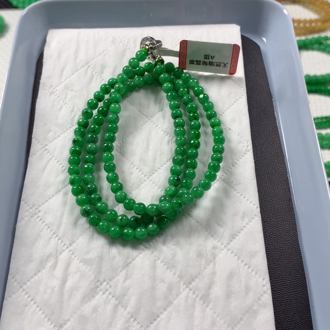 颈饰未镶嵌翡翠项链