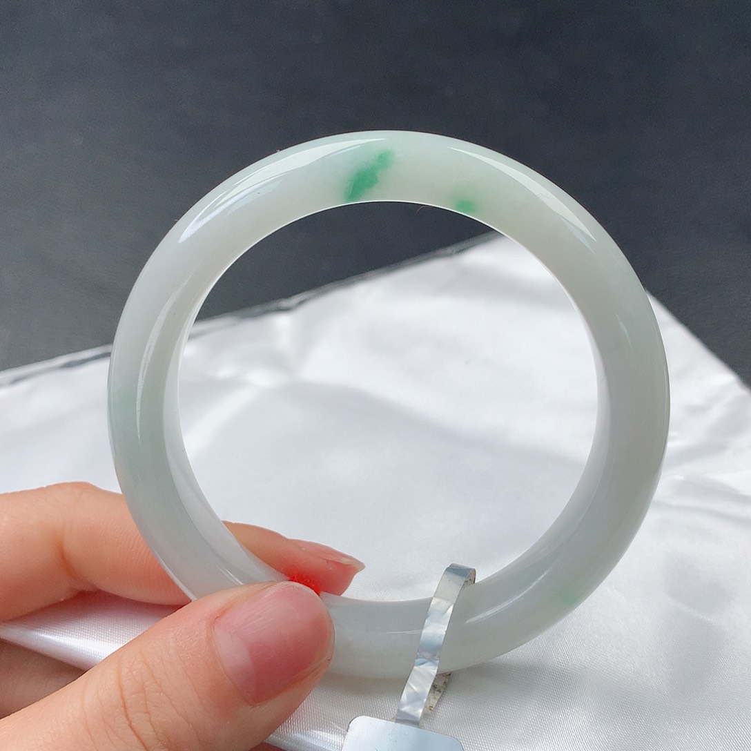 翡翠手镯未镶嵌0087正55.8