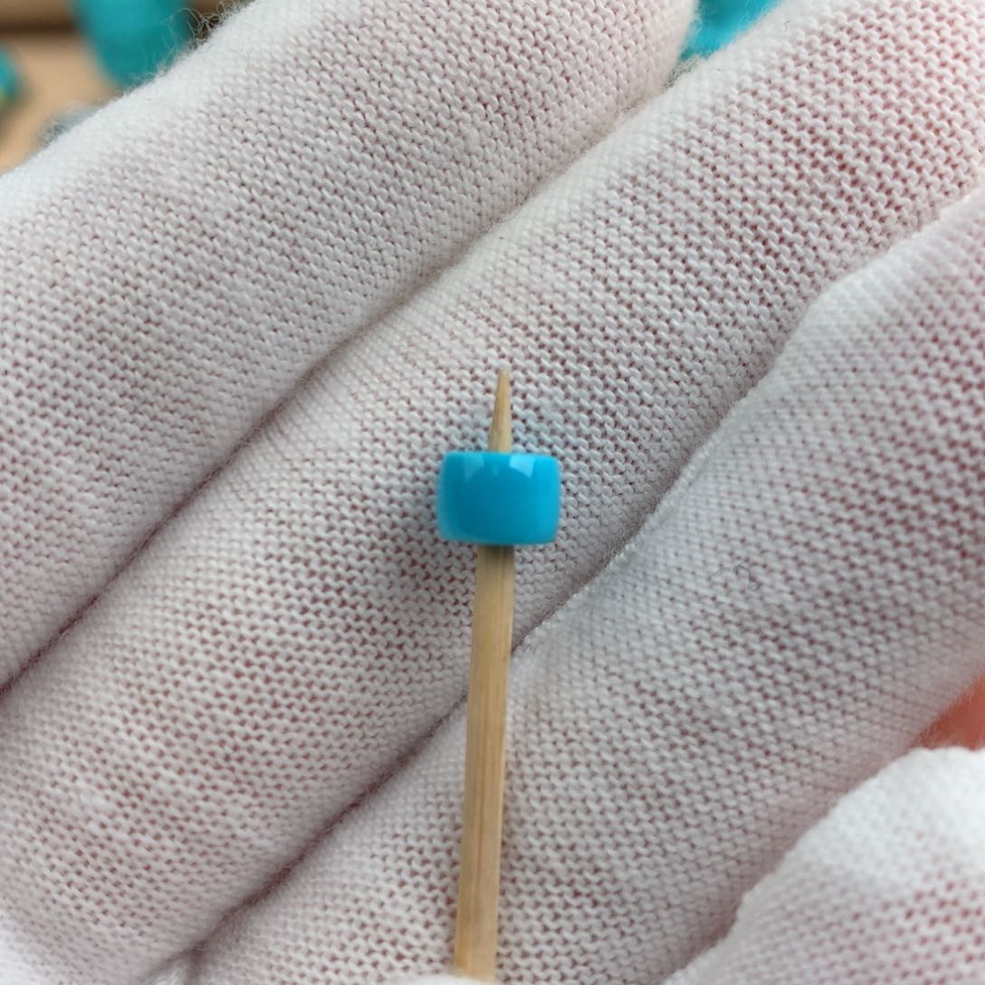绿松石配饰未镶嵌5.9-4.3mm