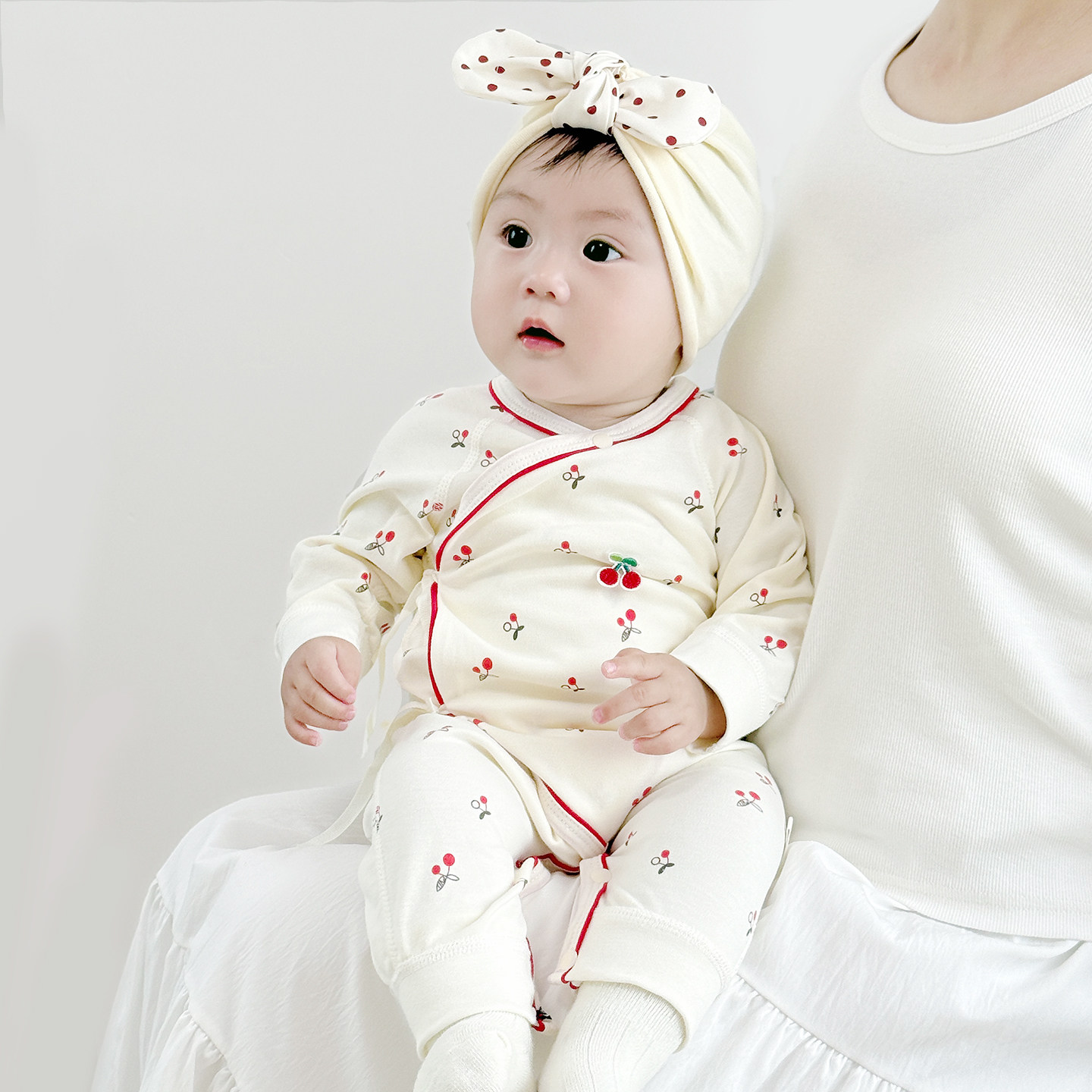 婴儿衣服春秋款宝宝护肚连体衣新生儿纯棉月子服长袖哈衣爬服系带