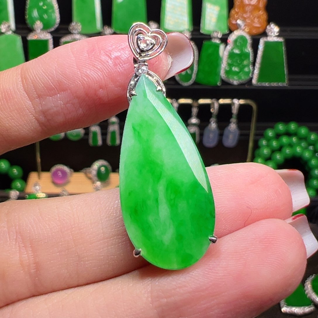 翡翠吊坠(不含链)18K金镶嵌