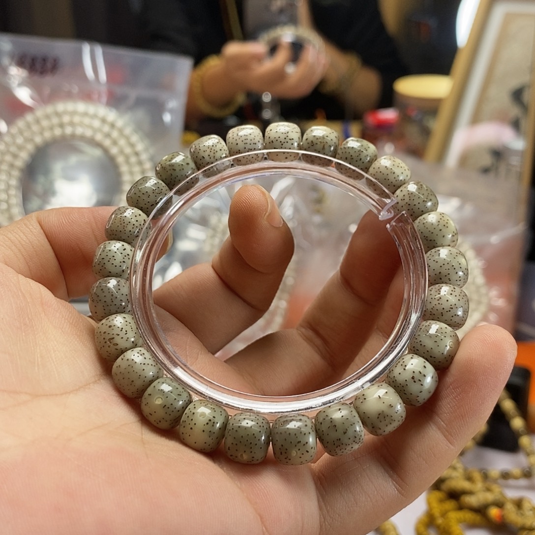 星月菩提吊坠9.5纯星点单圈