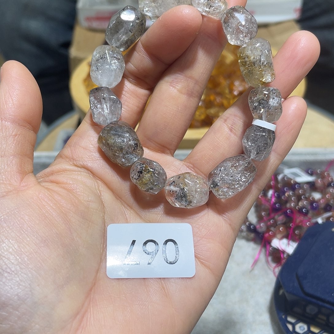 水晶手串未镶嵌s l 604