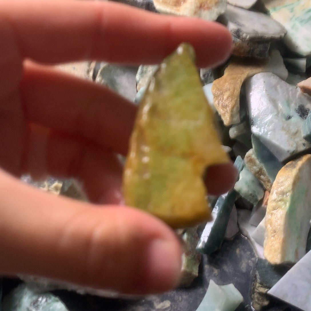 翡翠颈饰未镶嵌缅甸翡翠