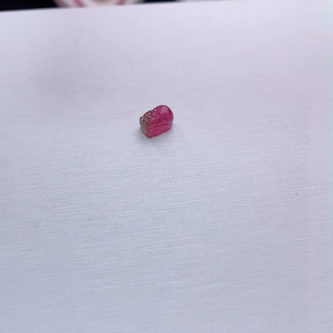未镶嵌单颗貔貅m碧玺