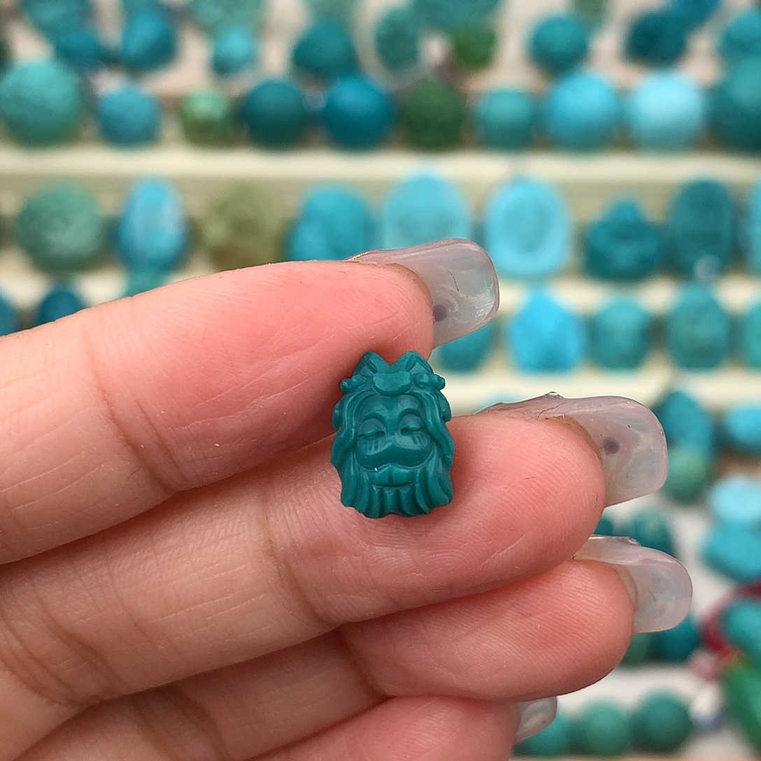 绿松石未镶嵌珠宝奇石