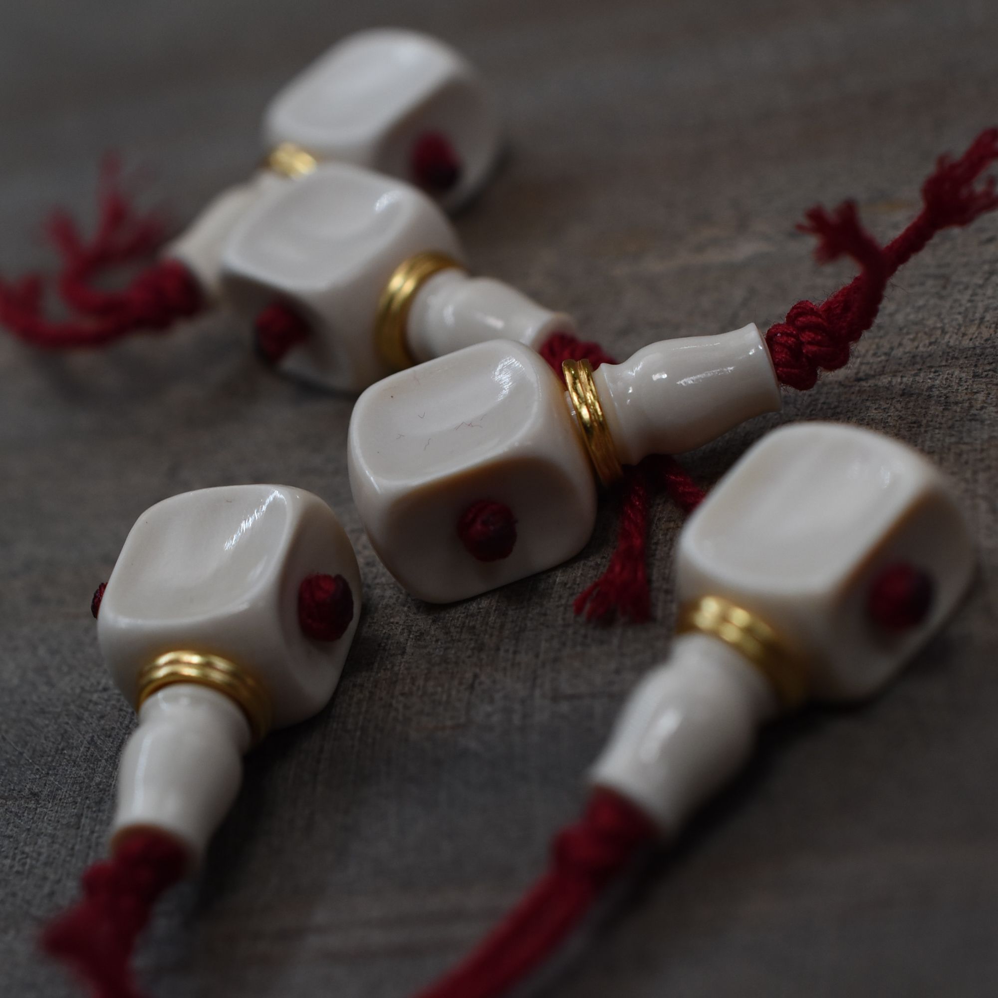 天然保真猛犸牙 藏式分体三通 《骨糖》对孔11.5左右