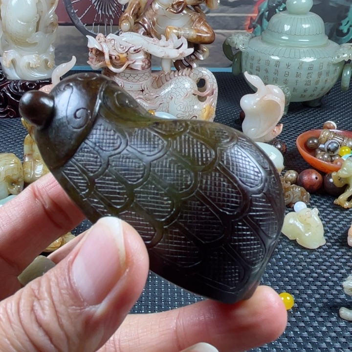 和田玉颈饰未镶嵌雪*哥