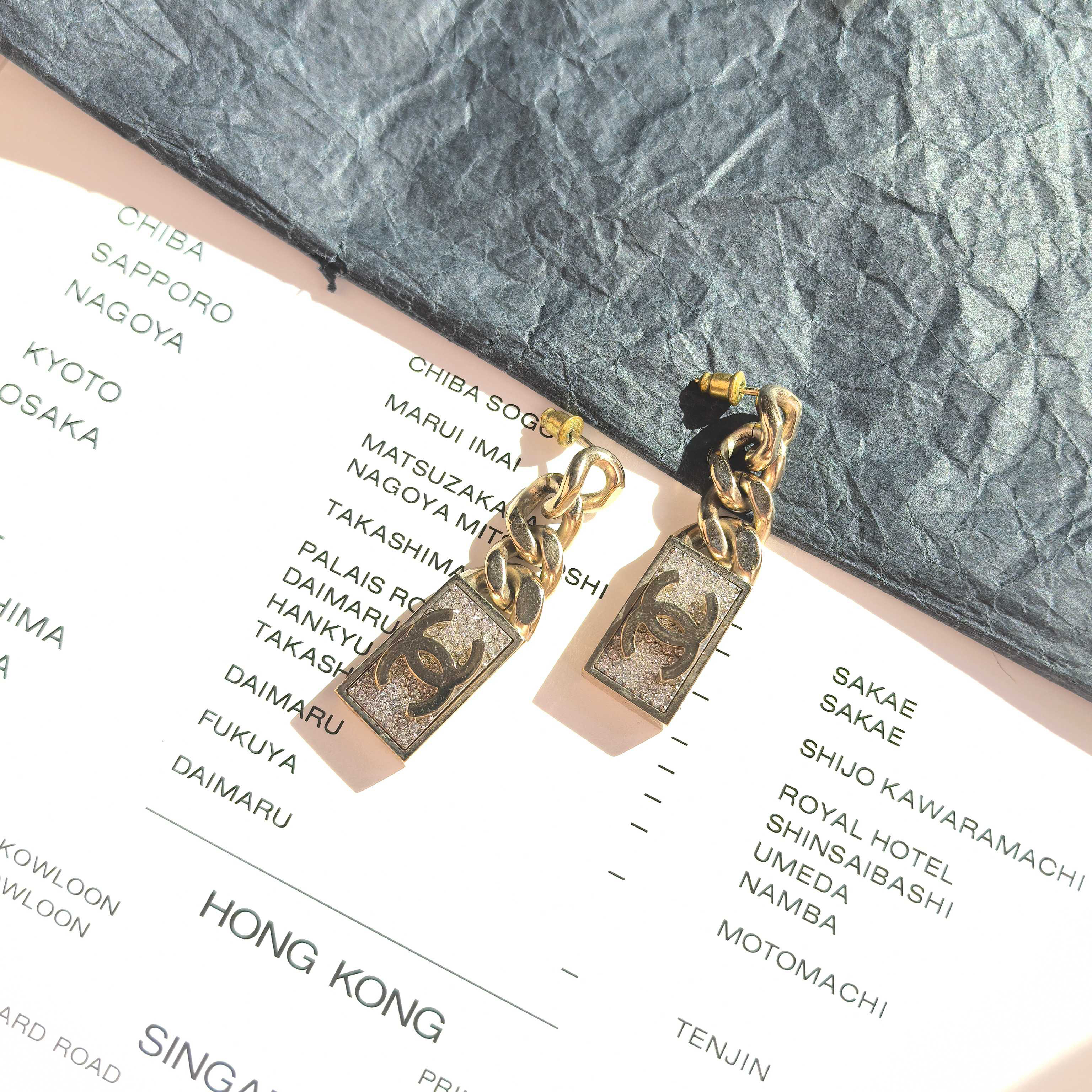 99新 Chanel/香奈儿 Chanel21C浅金色满钻方块吊坠耳钉