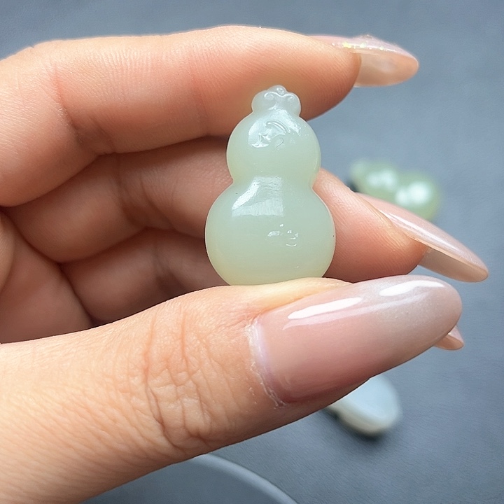 【闪购商品】颈饰未镶嵌和田玉