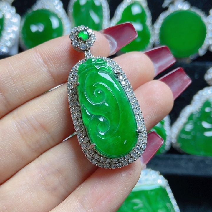 翡翠颈饰银S925镶嵌