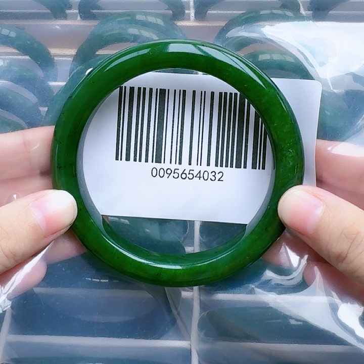 和田玉（碧玉）手镯未镶嵌6263微瑕