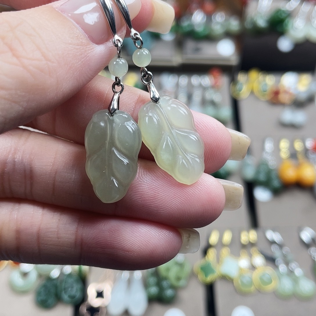 和田玉银S925镶嵌耳饰