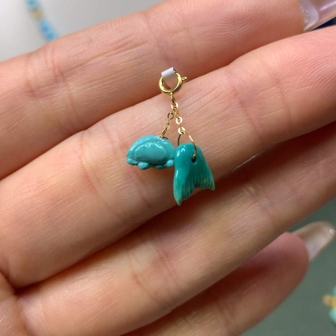 绿松石吊坠18K金镶嵌