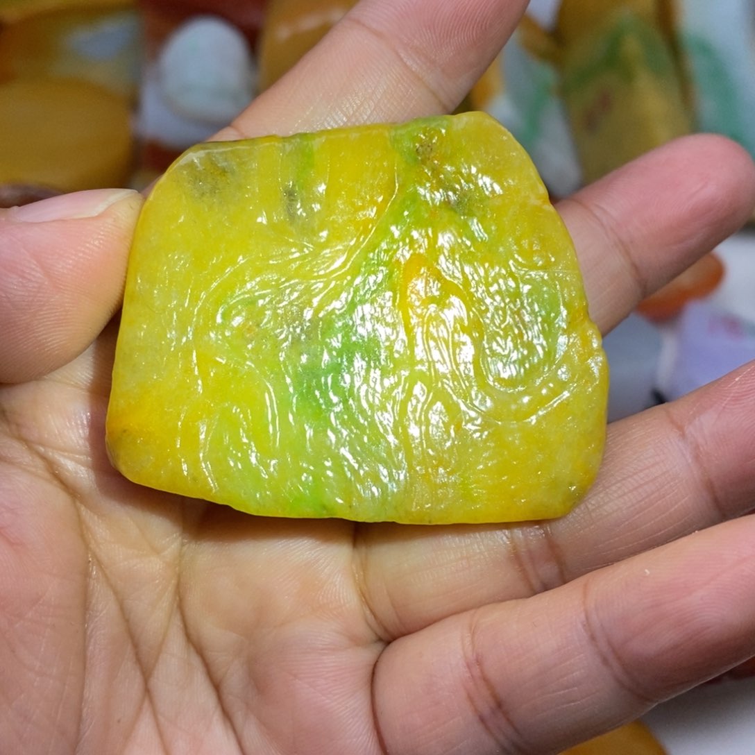 翡翠挂件未镶嵌缅甸