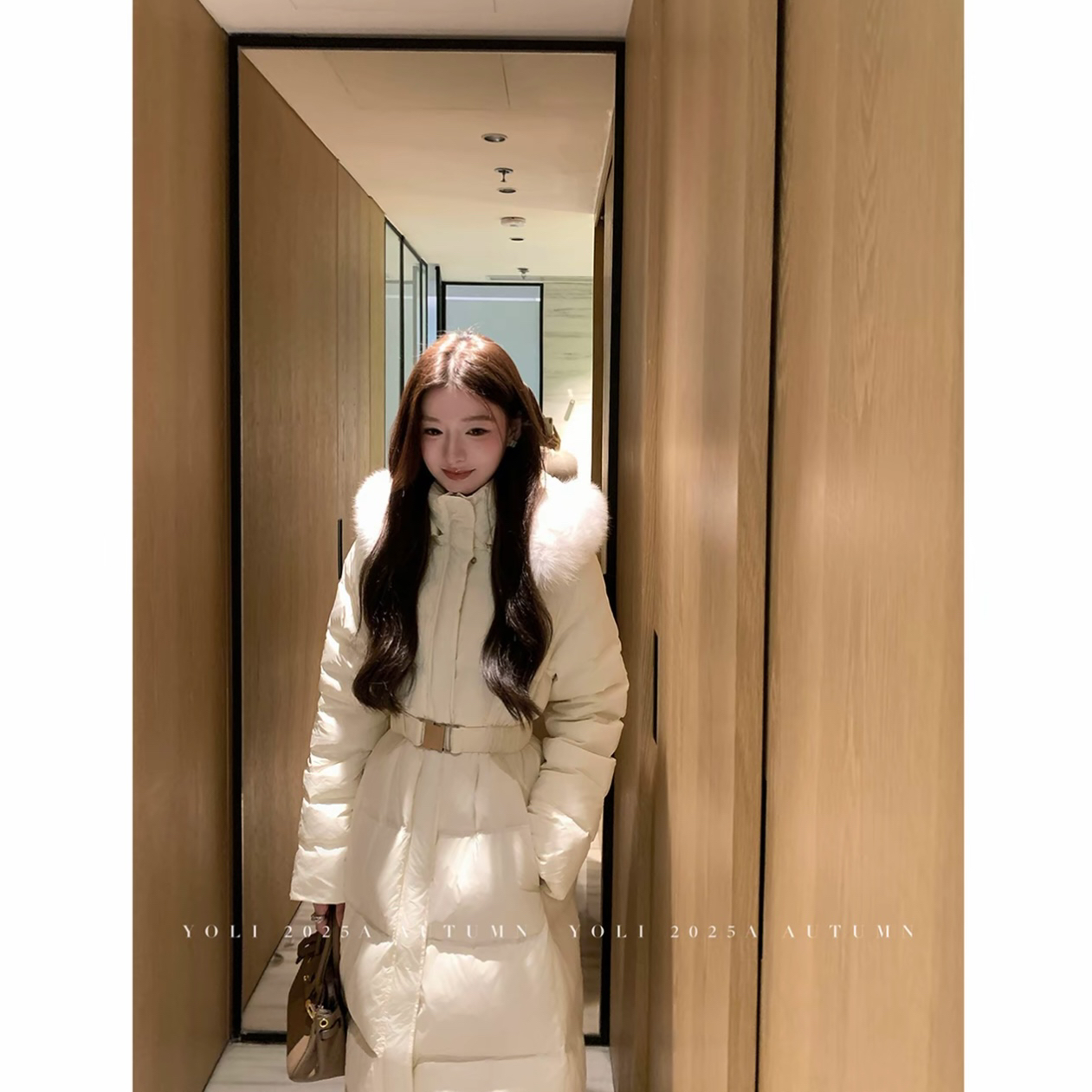 YOLI 张宥利 白色狐狸毛鹅绒服女冬季修身百搭保暖连帽长款外套