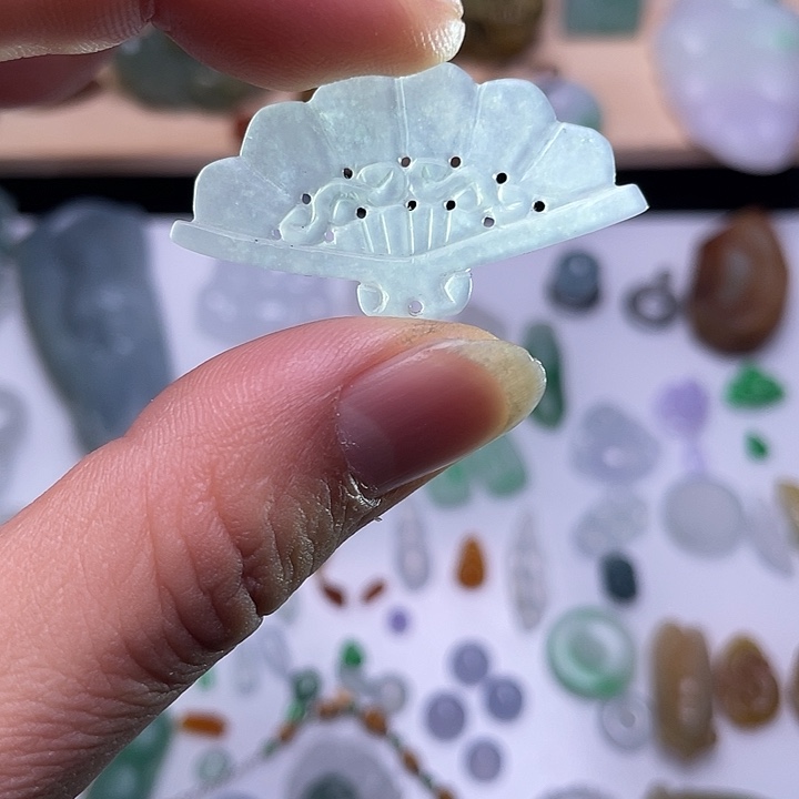 定制翡翠未镶嵌高冰如意扇