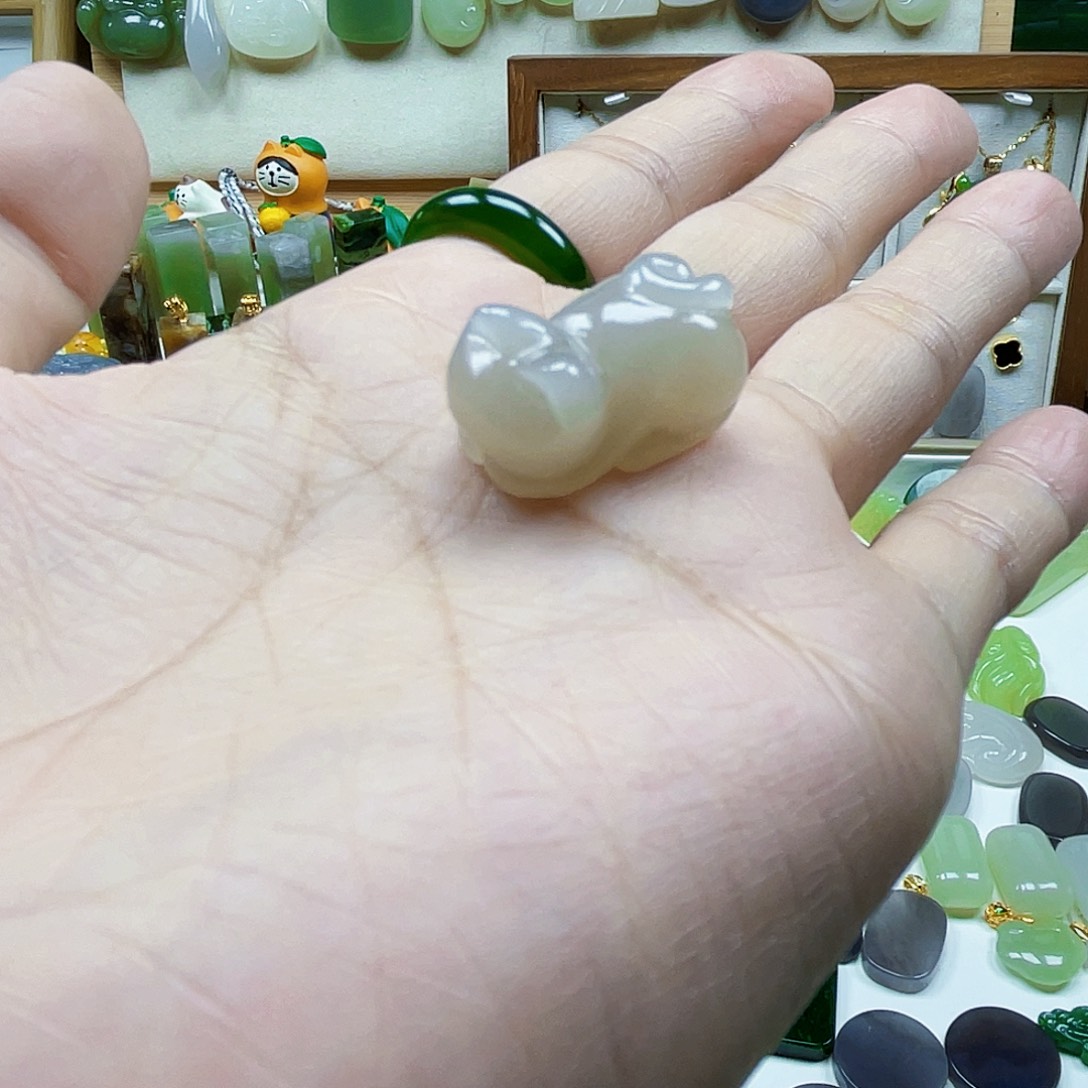 大***、和田玉未镶嵌吊坠(不含链)