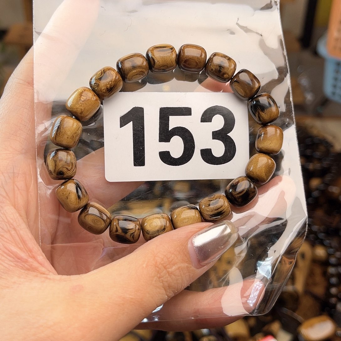 大果紫檀（缅甸花梨）153