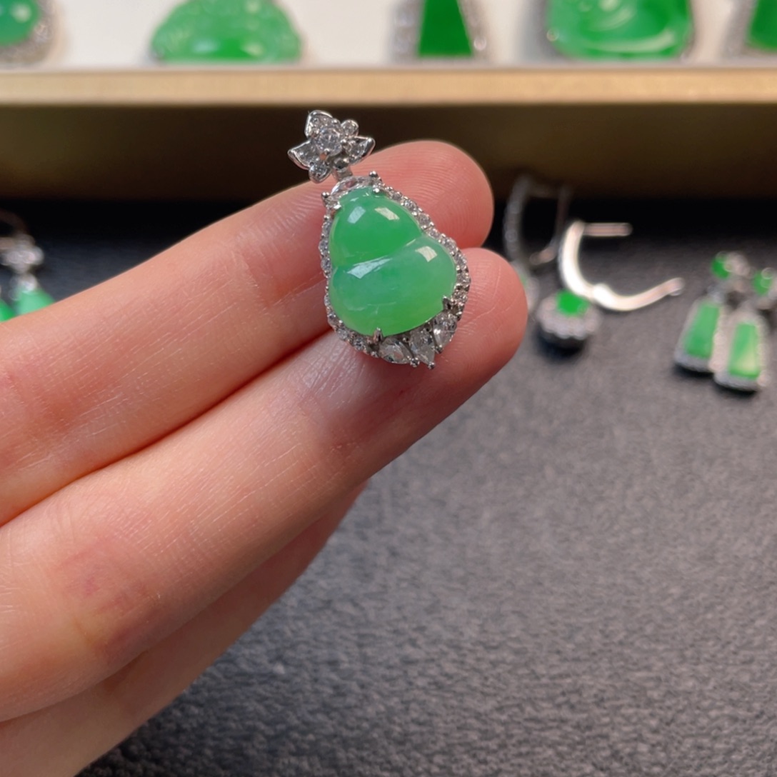 翡翠吊坠(不含链)银S925镶嵌