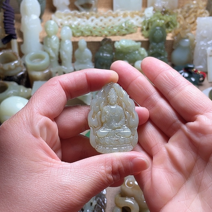 和田玉颈饰未镶嵌