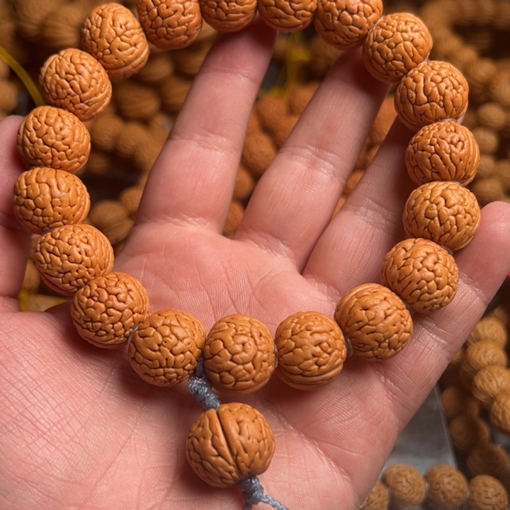 桃核手串鹏**鹏野生铁扇