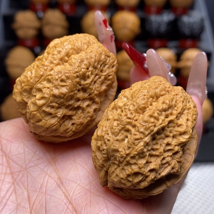 文玩核桃把件蝴蝶蝉29号