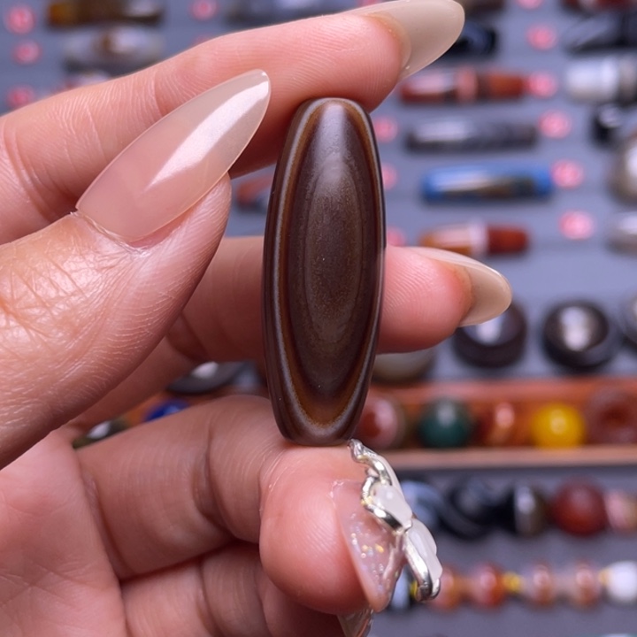 玛瑙/玉髓颈饰未镶嵌感*