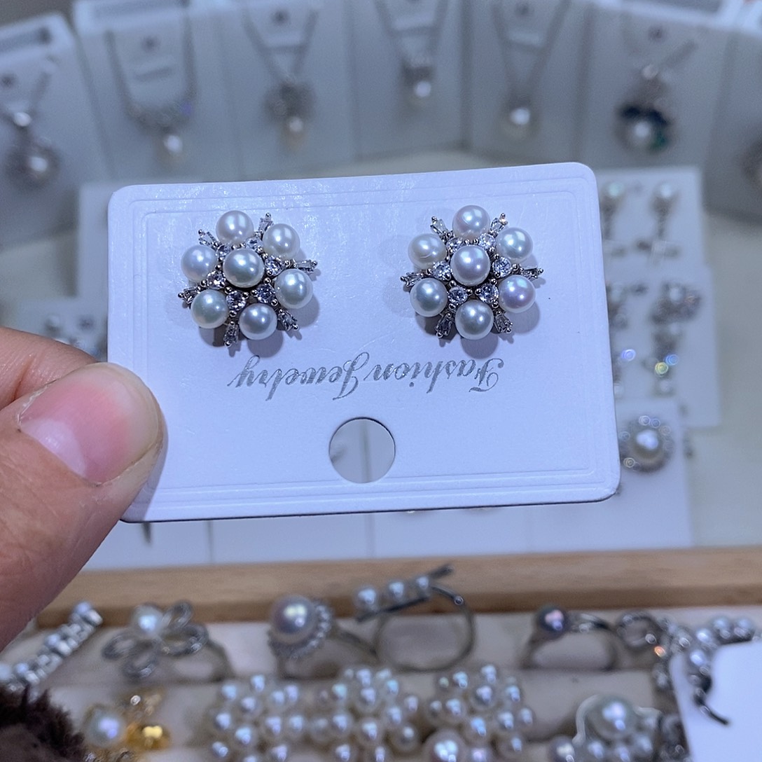 耳饰未镶嵌淡水珍珠