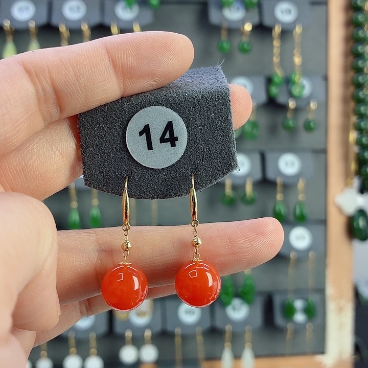 南红玛瑙18K金镶嵌耳饰