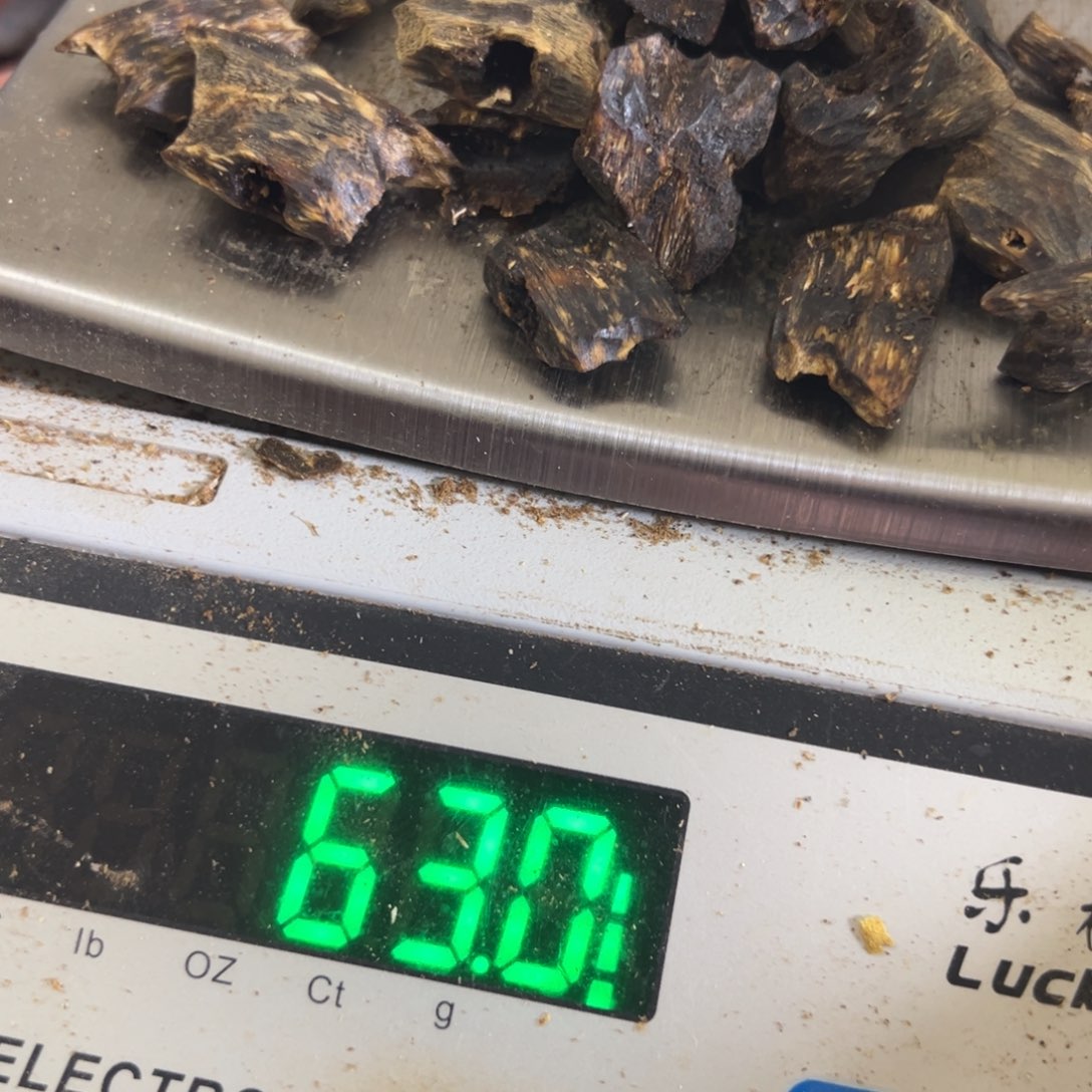沉水级海南汝湖品种原材料62克装