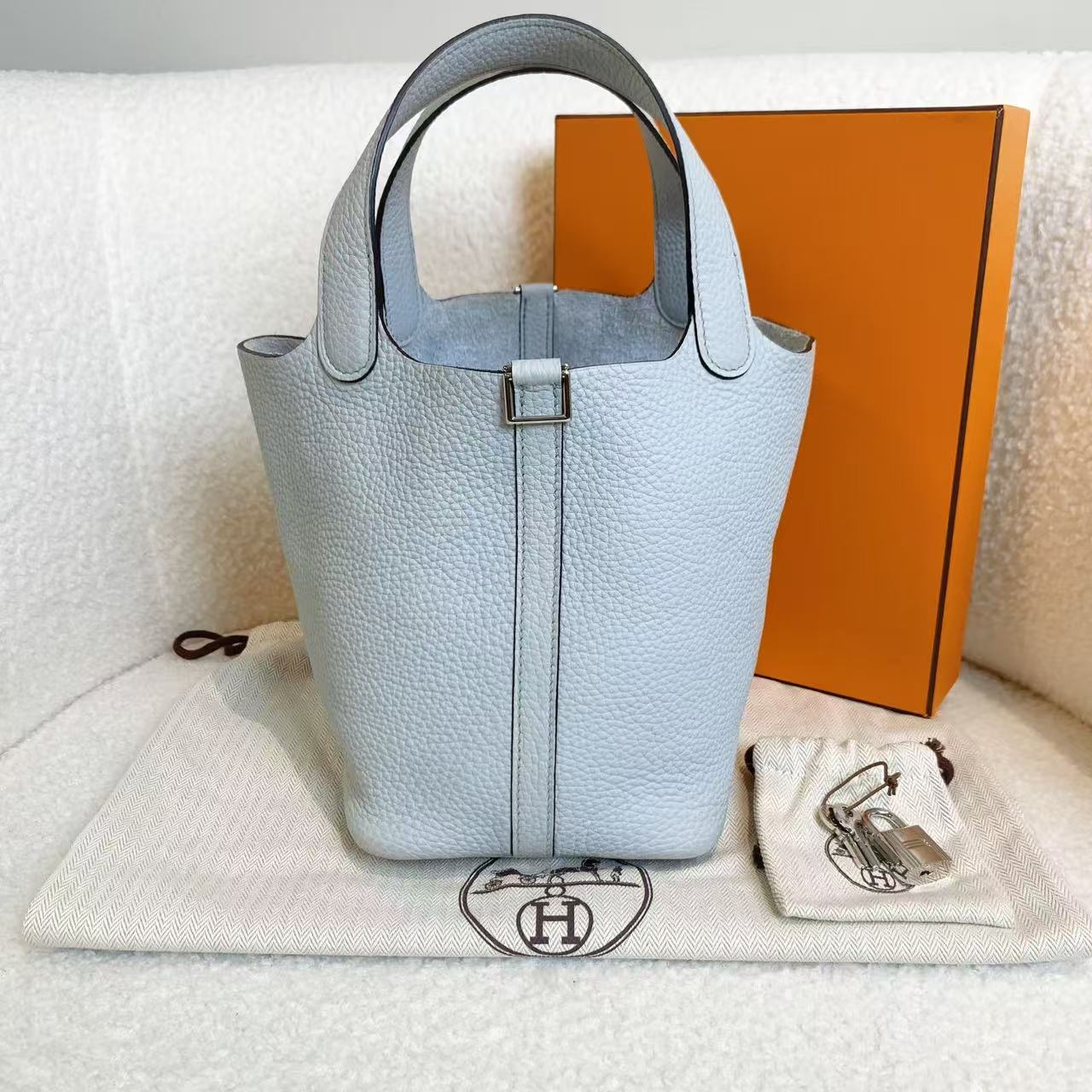99新 Hermes/爱马仕 壹臻/Z刻 圣杯蓝菜篮子18手提包/48630417